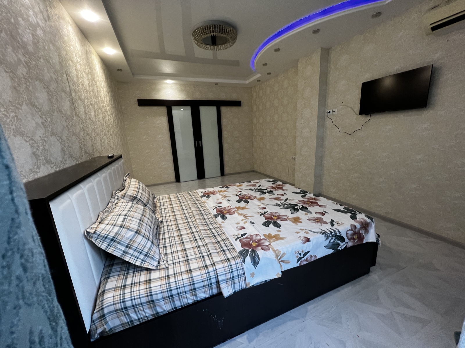 Большая квартира в Свердловском
